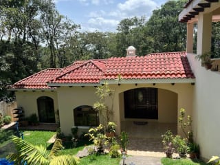 🏡 Hermosa casa en venta – El Encinal — Casa en Venta en El Encinal, Zona 7 Mixco, Guatemala, Ciudad — miniatura 10 de 11