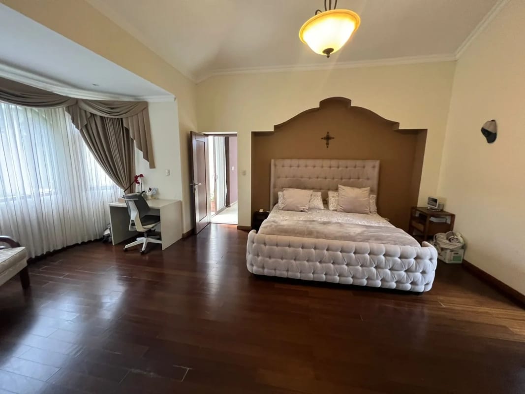 🏡 Hermosa casa en venta – El Encinal — Casa en Venta en El Encinal, Zona 7 Mixco, Guatemala, Ciudad — foto 9 de 11