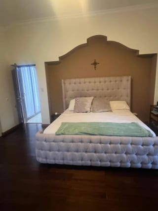 🏡 Hermosa casa en venta – El Encinal — Casa en Venta en El Encinal, Zona 7 Mixco, Guatemala, Ciudad — miniatura 2 de 11