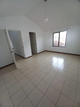 🏡 Venta de Casa en Carretera a El Salvador,  Km 19.8 — Casa en Venta en Carretera a El Salvador, Guatemala, Ciudad — miniatura 16 de 17