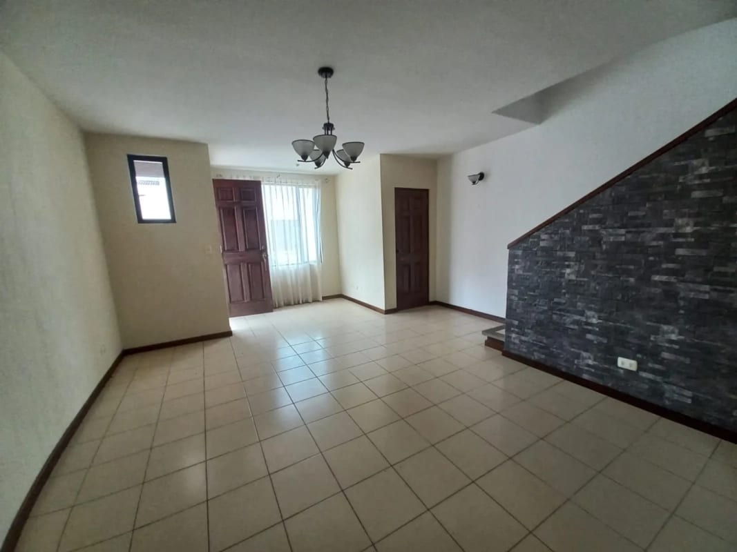 🏡 Venta de Casa en Carretera a El Salvador,  Km 19.8 — Casa en Venta en Carretera a El Salvador, Guatemala, Ciudad — foto 6 de 17