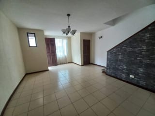 🏡 Venta de Casa en Carretera a El Salvador,  Km 19.8 — Casa en Venta en Carretera a El Salvador, Guatemala, Ciudad — miniatura 6 de 17