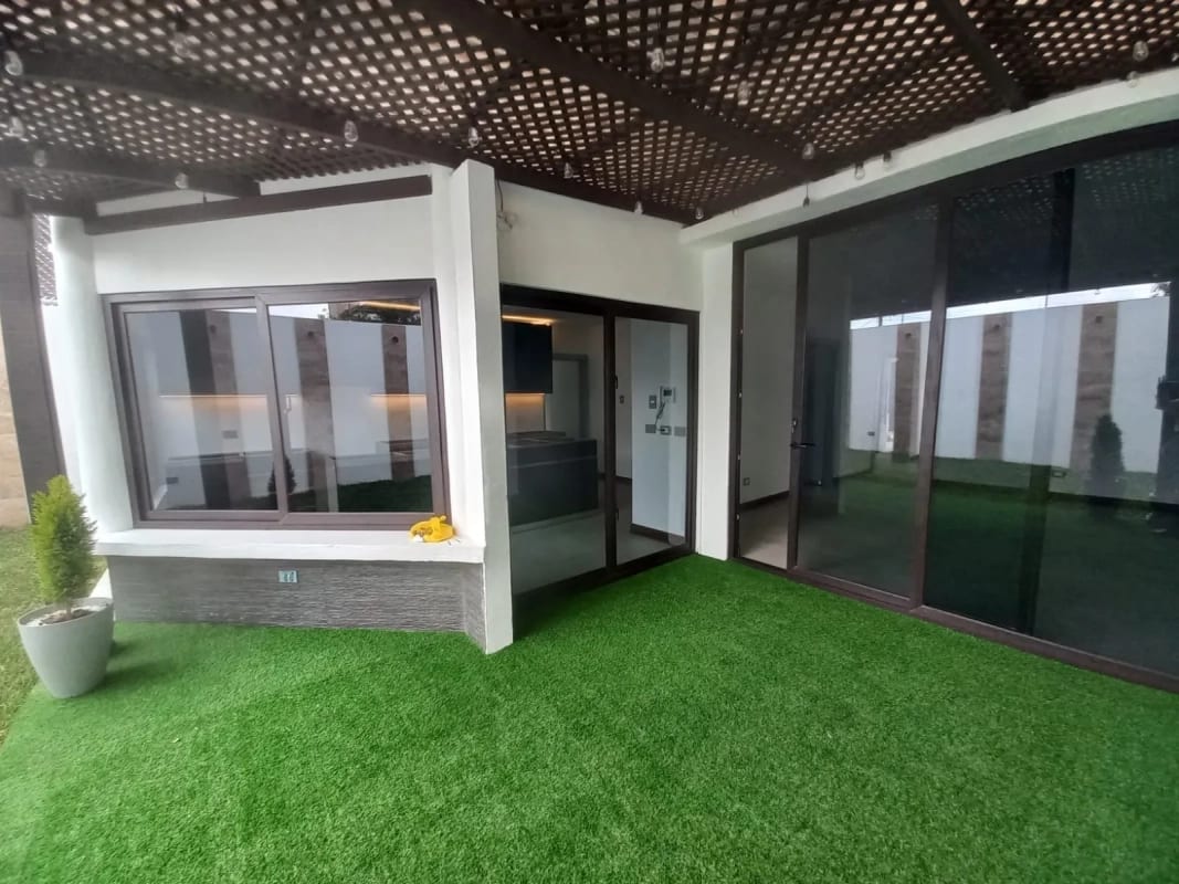 🏡 Casa de lujo con apartamento independiente – Km 19 Carretera a San José Pinula — Casa en Venta en km 16-20, Carretera a El Salvador, Guatemala, Ciudad — foto 8 de 17