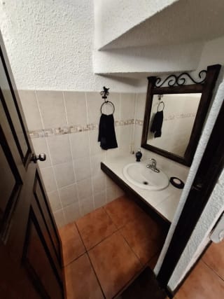 🏡 ¡Tu nuevo hogar te espera en Los Faroles, San Lucas! 🌿 — Casa en Venta en San Lucas Sacatepéquez, Sacatepéquez — miniatura 10 de 12