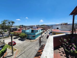 🏡 ¡Casa en venta en Zona 5, a pocos metros del Boulevard Asunción! — Casa en Venta en Zona 5, Guatemala, Ciudad — miniatura 8 de 14