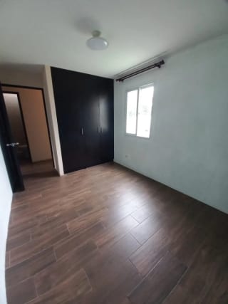 PRECIOSA CASA EN VENTA! 🏡 📍 A solo 5 minutos del cruce a Olmeca, Km 16.5 Carretera a El Salvador — Casa en Venta en Carretera a El Salvador, Guatemala, Ciudad — miniatura 11 de 13