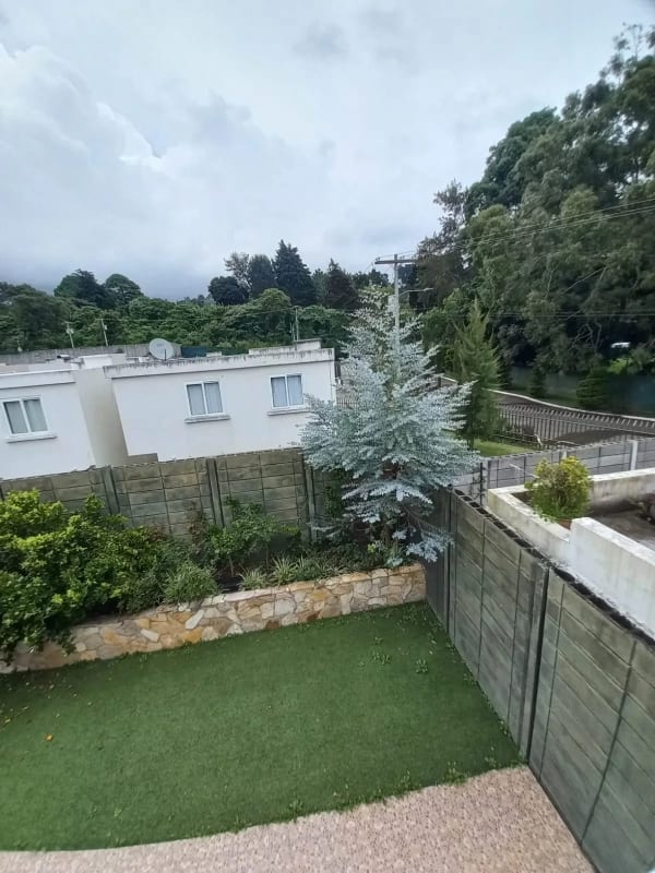 PRECIOSA CASA EN VENTA! 🏡 📍 A solo 5 minutos del cruce a Olmeca, Km 16.5 Carretera a El Salvador — Casa en Venta en Carretera a El Salvador, Guatemala, Ciudad — foto 8 de 13