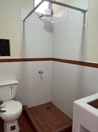 🏢 Oficina REMODELADA en renta – Zona 9 — Oficina en Alquiler en Zona 9, Guatemala, Ciudad — miniatura 8 de 8
