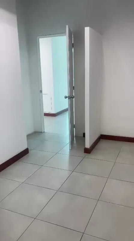 🏢 Oficina en renta – ¡Espacio amplio y cómodo, por Decocity! 💼 — Oficina en Alquiler en Carretera a El Salvador, Guatemala, Ciudad — foto 5 de 9