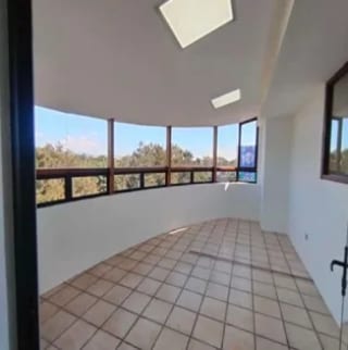 Se renta oficina amplia – Zona 13, Avenida Hincapié — Oficina en Alquiler en Zona 13, Guatemala, Ciudad — miniatura 4 de 5