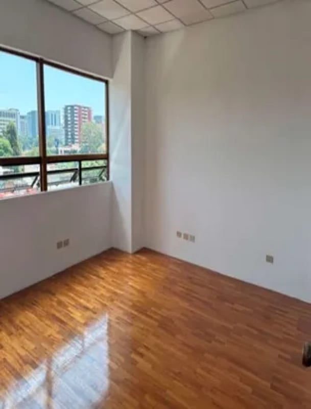 📍Oficina amplia en renta – Zona 13, Avenida Hincapié — Oficina en Alquiler en Zona 13, Guatemala, Ciudad — foto 2 de 6
