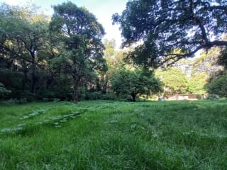 Terreno en venta en San Lucas Sacatepéquez, en Km 25 a 100 metros de ruta principal.  Ideal para proyecto ecológico. — Terreno en Venta en San Lucas Sacatepéquez, Sacatepéquez — miniatura 1 de 7