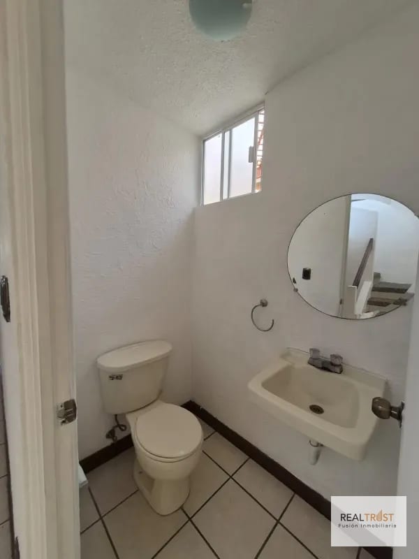 VENDO CASA EN PROVIDENCIA ENTRADA A SAN JOSÉ PINULA Km. 18.5 Carretera al Salvador — Casa en Venta en San José Pinula, Guatemala, Ciudad — foto 12 de 15