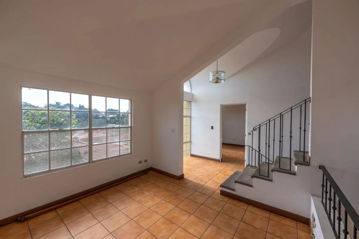 Casa en Venta Carretera a El Salvador km 16.5 San Miguel — Casa en Venta en Residenciales San Miguel, Carretera a El Salvador, Guatemala, Ciudad — foto 4 de 16