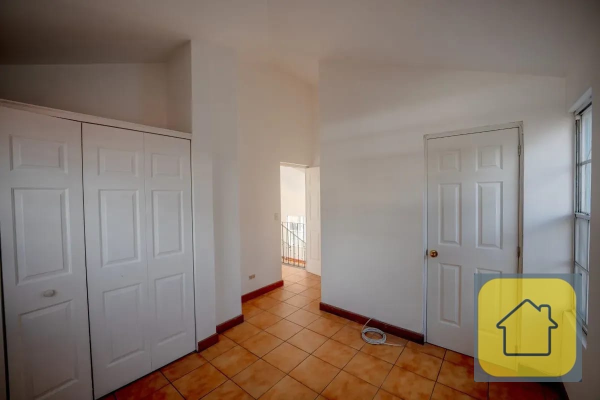 Casa en Venta Carretera a El Salvador km 16.5 San Miguel — Casa en Venta en Residenciales San Miguel, Carretera a El Salvador, Guatemala, Ciudad — foto 6 de 16