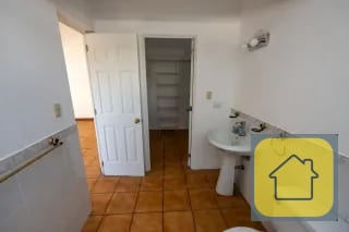 Casa en Venta Carretera a El Salvador km 16.5 San Miguel — Casa en Venta en Residenciales San Miguel, Carretera a El Salvador, Guatemala, Ciudad — miniatura 3 de 16