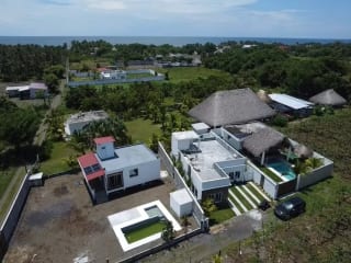 CASA AMUEBLADA EN VENTA MONTERRICO — Casa vacacional en Venta en Monterrico, Santa Rosa — miniatura 1 de 6
