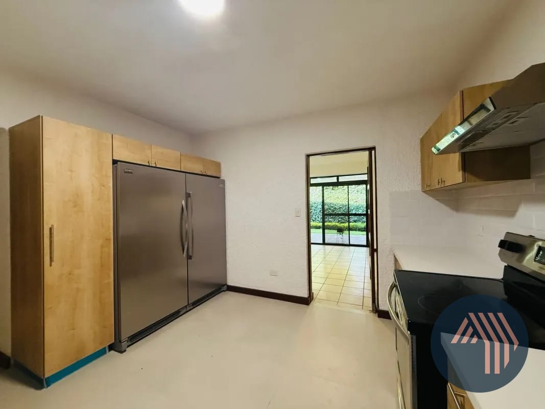 ALQUILER DE APTO. TIPO TOWNHOUSE - LA SOLANA, ZONA 15 — Apartamento en Alquiler en Zona 15, Guatemala, Ciudad — foto 7 de 16