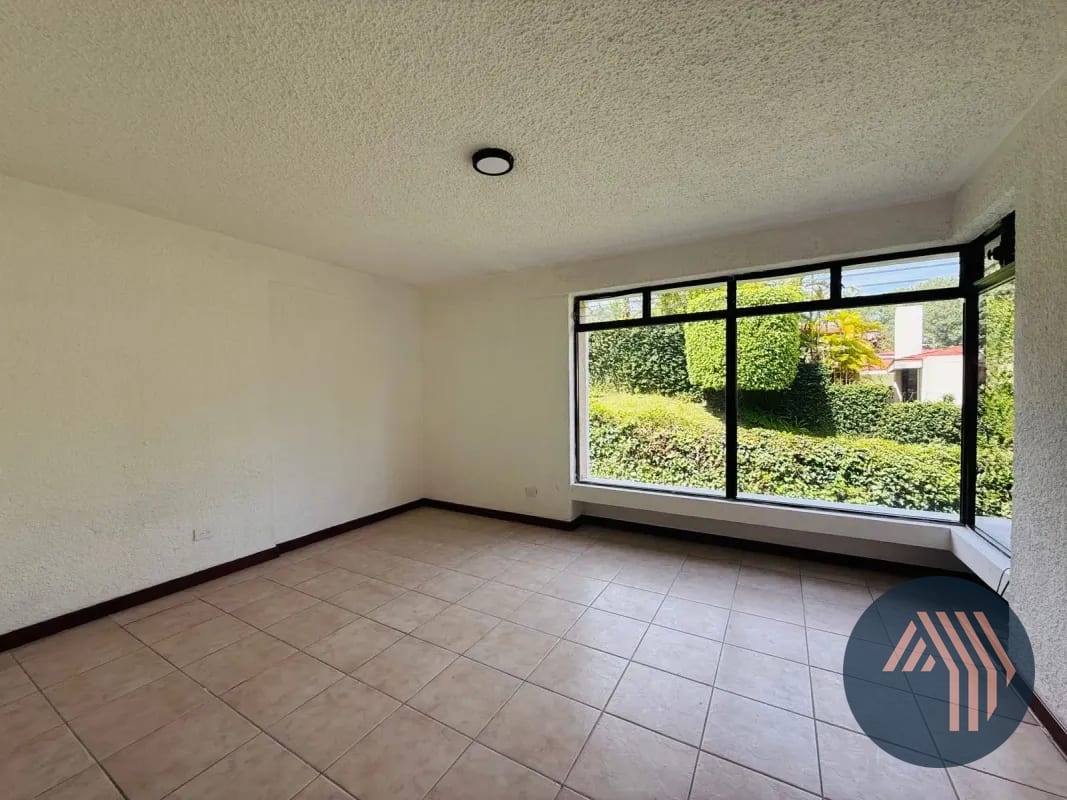 ALQUILER DE APTO. TIPO TOWNHOUSE - LA SOLANA, ZONA 15 — Apartamento en Alquiler en Zona 15, Guatemala, Ciudad — foto 9 de 16