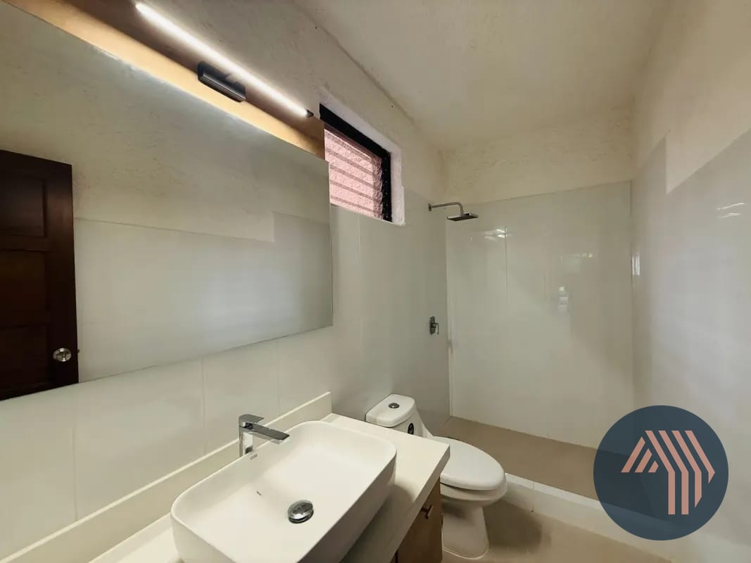 ALQUILER DE APTO. TIPO TOWNHOUSE - LA SOLANA, ZONA 15 — Apartamento en Alquiler en Zona 15, Guatemala, Ciudad — foto 13 de 16