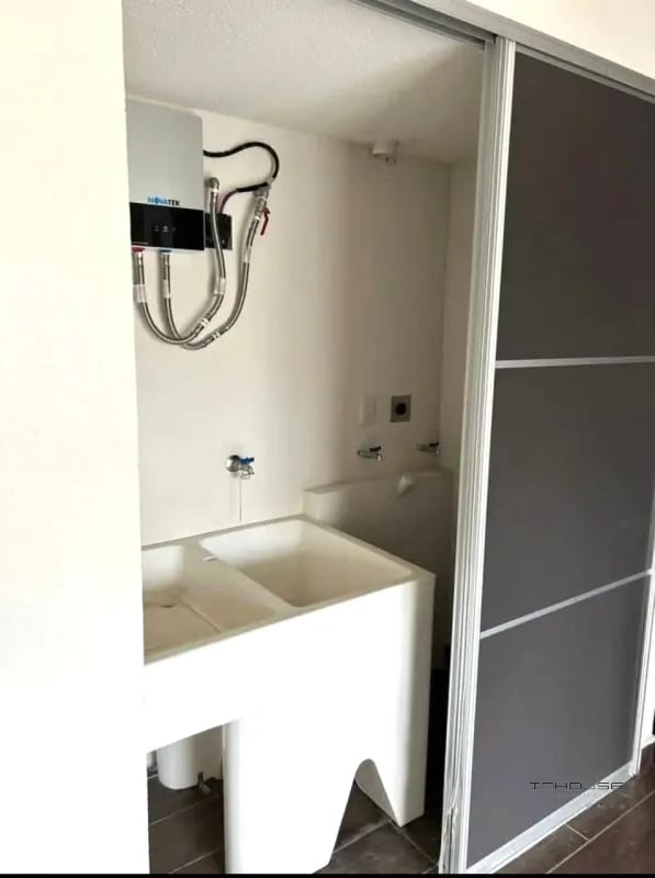 APARTAMENTO EN VENTA ZONA 10  DE MIXCO — Apartamento en Venta en Zona 10 Mixco, Guatemala, Ciudad — foto 2 de 7