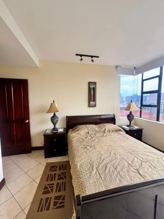 Alquiler Apartamento Amueblado -Milenia, zona 10- — Apartamento en Alquiler en Milenia, Zona 10, Guatemala, Ciudad — miniatura 5 de 12