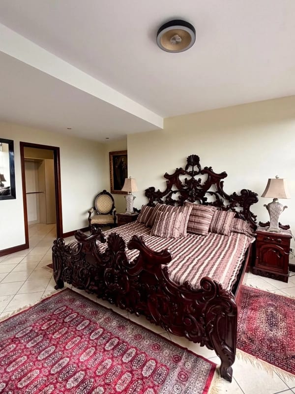 Alquiler Apartamento Amueblado -Milenia, zona 10- — Apartamento en Alquiler en Milenia, Zona 10, Guatemala, Ciudad — foto 3 de 12