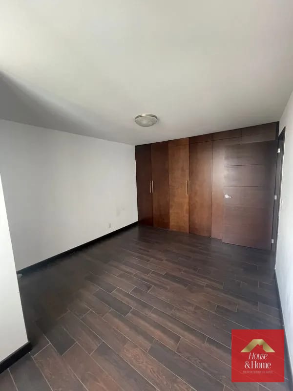APARTAMENTO EN RENTA ZONA 14 (12 Calle) / 3 habitaciones — Apartamento en Alquiler en Attica II, Zona 14, Guatemala, Ciudad — foto 4 de 14