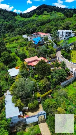Preciosa casa de campo en San Bartolomé Milpas Altas — Casa vacacional en Venta en San Bartolomé Milpas Altas, Sacatepéquez — miniatura 8 de 11