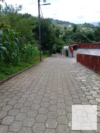 Preciosa casa de campo en San Bartolomé Milpas Altas — Casa vacacional en Venta en San Bartolomé Milpas Altas, Sacatepéquez — miniatura 2 de 11