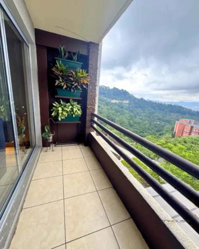 APARTAMENTO EN VENTA ZONA 16  BOSQUES DE EUSKADI — Apartamento en Venta en Zona 16, Guatemala, Ciudad — foto 8 de 16