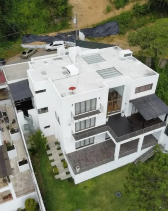 CASA EN VENTA EN ZONA 16 MODERNA, CUMBRES — Casa en Venta en Zona 16, Guatemala, Ciudad — foto 13 de 13