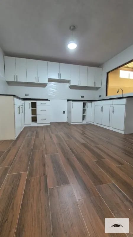 EN VENTA CASA PARA REMODELAR  KM 12.5  CAES SANTA ROSALIA — Casa en Venta en Santa Rosalia La Laguna, Carretera a El Salvador, Guatemala, Ciudad — foto 1 de 15