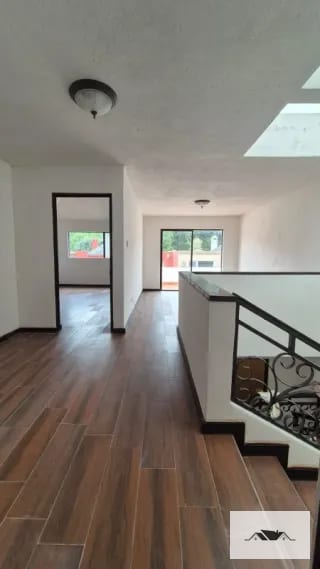 EN VENTA CASA PARA REMODELAR  KM 12.5  CAES SANTA ROSALIA — Casa en Venta en Santa Rosalia La Laguna, Carretera a El Salvador, Guatemala, Ciudad — miniatura 5 de 15