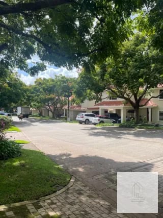Linda Casa Portal del Bosque 1, CES en venta — Casa en Venta en Portal del Bosque, Carretera a El Salvador, Guatemala, Ciudad — miniatura 15 de 15