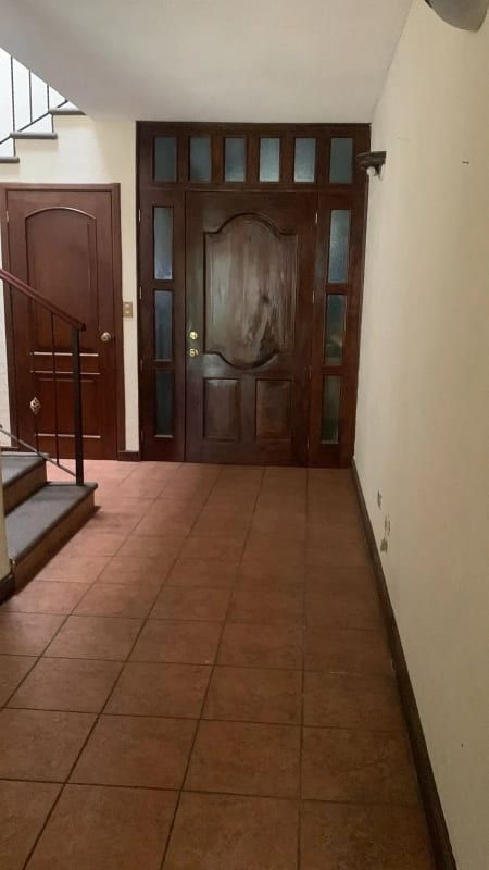 Casa en venta  San Antonio Santa Catarina Pinula KM 16.5 — Casa en Venta en Santa Catarina Pinula, Guatemala, Ciudad — foto 2 de 8