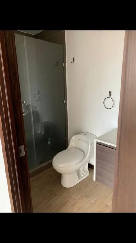 Apartamento en Venta - Ferrara zona 10 — Apartamento en Venta en Ferrara 10, Zona 10, Guatemala, Ciudad — foto 2 de 10
