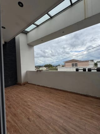 Casa en Venta San Cristobal Z. 8 Mixco — Casa en Venta en Zona 8 Mixco, Guatemala, Ciudad — miniatura 2 de 12