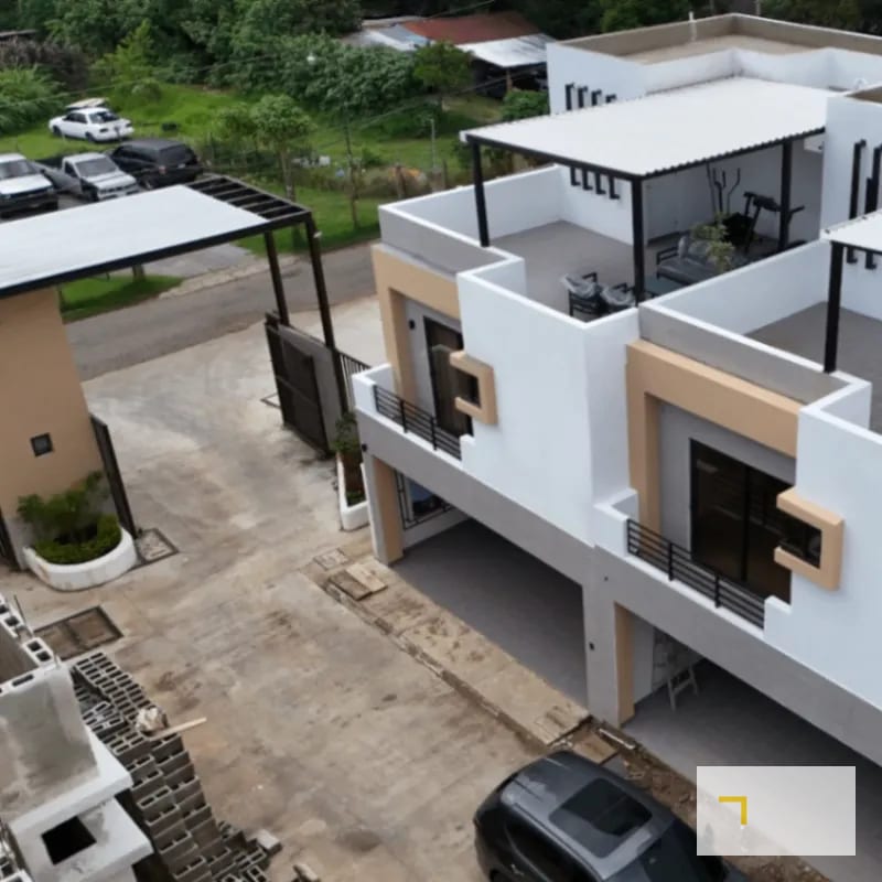 Casas en venta de 3 habitaciones Carretera a El Salvador,📍 km 18 Carretera a San José Pinula, muy cerca del CC El Faro — Casa en Venta en Santa Catarina Pinula, Guatemala, Ciudad — foto 1 de 12