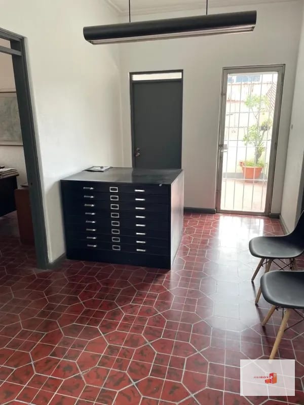 Local / Oficina en renta Plazuela España — Oficina en Alquiler en Zona 9, Guatemala, Ciudad — foto 1 de 7