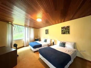CASA EN VENTA EN KM 24 CARRETERA A SAN LUCAS CON PISCINA — Casa en Venta en San Lucas Sacatepéquez, Sacatepéquez — miniatura 8 de 12
