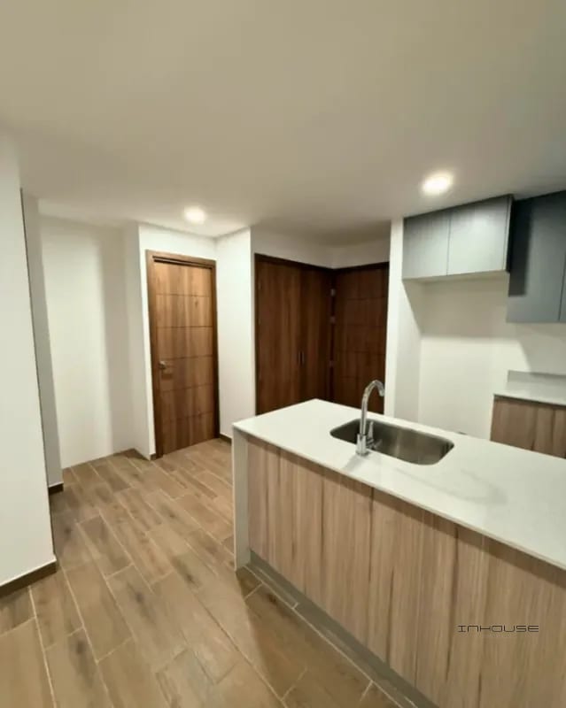 APARTAMENTO EN VENTA ZONA 14 -PARQUE 14- — Apartamento en Venta en Zona 14, Guatemala, Ciudad — foto 2 de 10