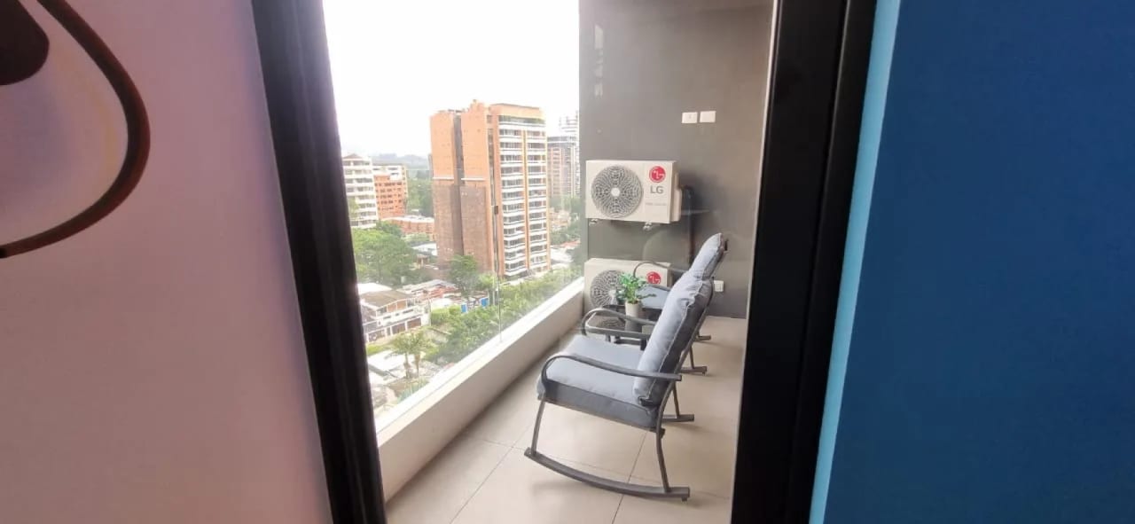 Apartamento Amueblado en Alquiler Zona 14 — Apartamento en Alquiler en Zona 14, Guatemala, Ciudad — foto 1 de 10