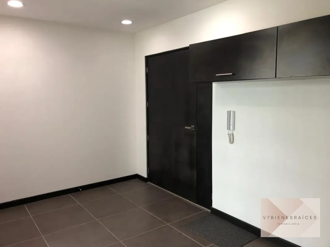 OFICINA EN VENTA ZONA 15 — Oficina en Venta en Zona 15, Guatemala, Ciudad — foto 6 de 8
