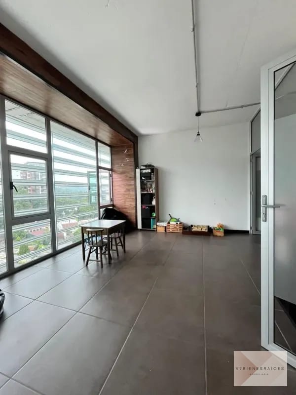 OFICINA EN VENTA ZONA 15 — Oficina en Venta en Zona 15, Guatemala, Ciudad — foto 4 de 8