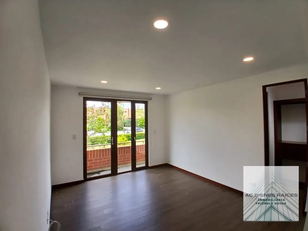 HERMOSA CASA EN RENTA BURANAS KM. 15.5 — Casa en Alquiler en Buranas Concepción, Carretera a El Salvador, Guatemala, Ciudad — foto 6 de 14