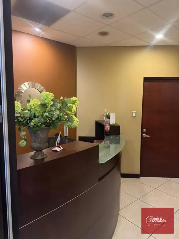 OFICINA EN VENTA EN TORRE PRADERA EN ZONA 10 002OVDZ10 — Oficina en Venta en Zona 10, Guatemala, Ciudad — foto 1 de 11