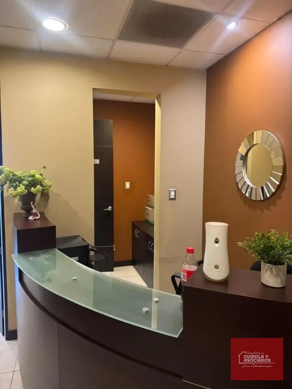 OFICINA EN VENTA EN TORRE PRADERA EN ZONA 10 002OVDZ10 — Oficina en Venta en Zona 10, Guatemala, Ciudad — foto 8 de 11
