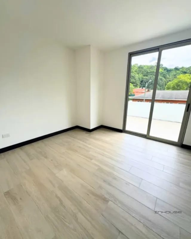APARTAMENTO EN RENTA ZONA 13 IRIDIA CON AMPLIA TERRAZA — Apartamento en Alquiler en Zona 13, Guatemala, Ciudad — foto 15 de 15