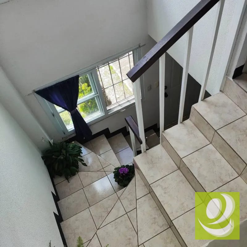CASA EN VENTA EN RESIDENCIALES FUENTES DEL VALLE NORTE — Casa en Venta en Zona 18, Guatemala, Ciudad — foto 6 de 12